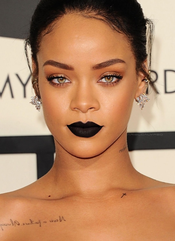 Rihanna hot sale black lipstick